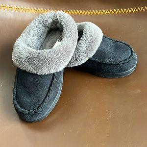 Toddler house slipper with memory foam black toddler size 9 black and gray